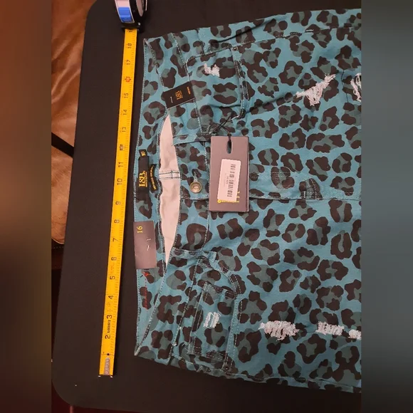 Womens size 16 L&B Blue Leopard Print Jeans - Picture 2 of 5